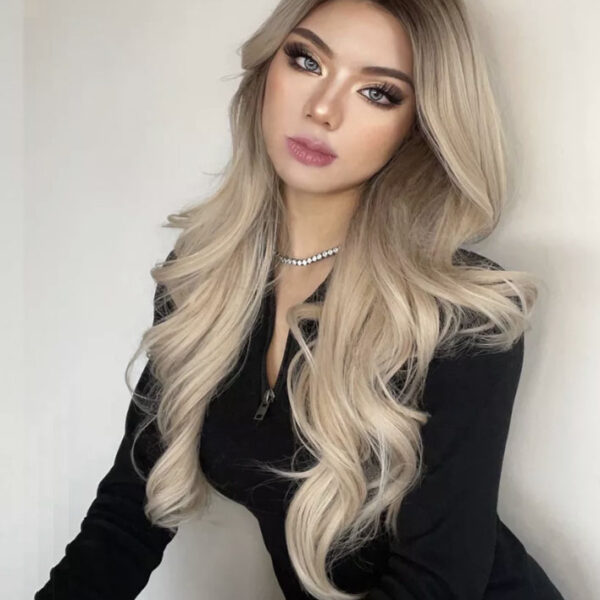 Bitoule wavy blonde wig middle parting